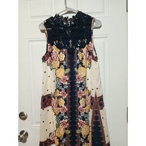 Blu Pepper Crochet Lace Floral Sleeveless Mini Sheath Dress Size S